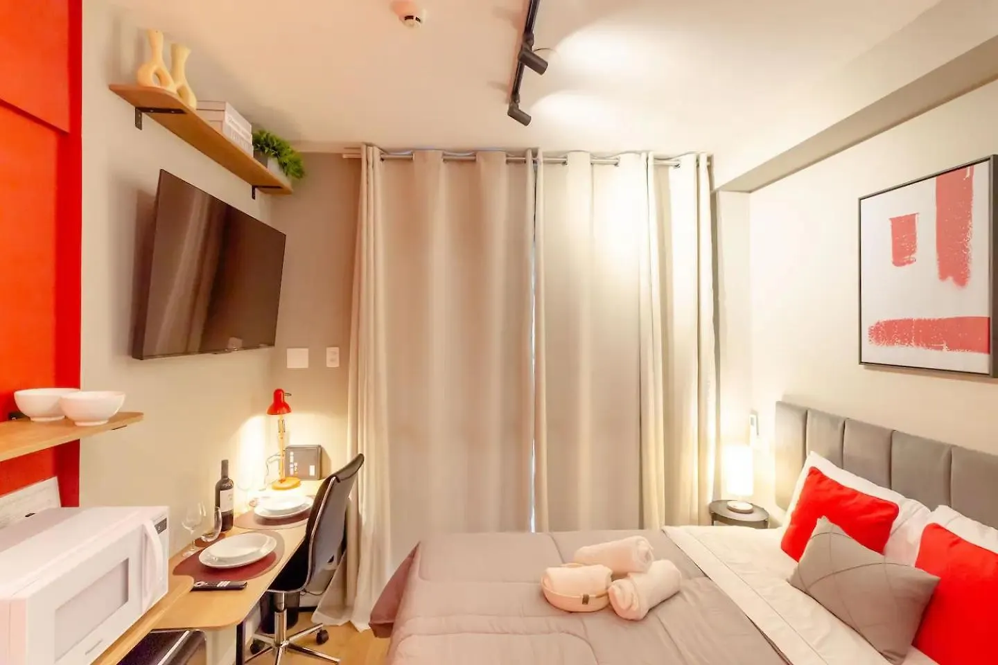 Studio Brooklin Conforto - Metro & Consulado, 400M Metro Brooklin, Portaria 24H, Wi-Fi 500Mb, Ar Condicionado, Cortina Blackout, Smart Tv 50